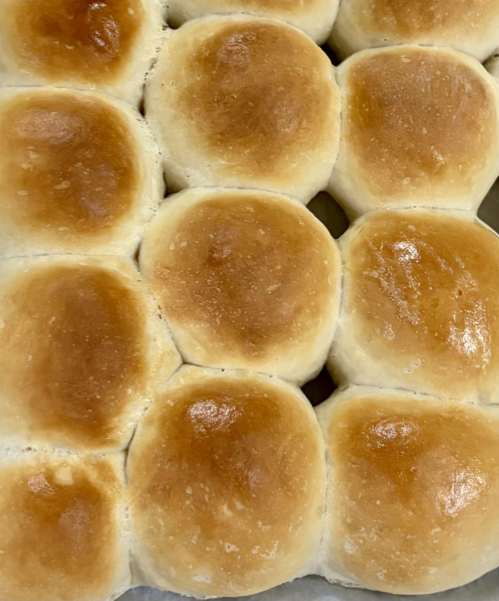 Step 6.1: Bake the pavs for 25–30 minutes until the tops turn a beautiful, deep golden brown