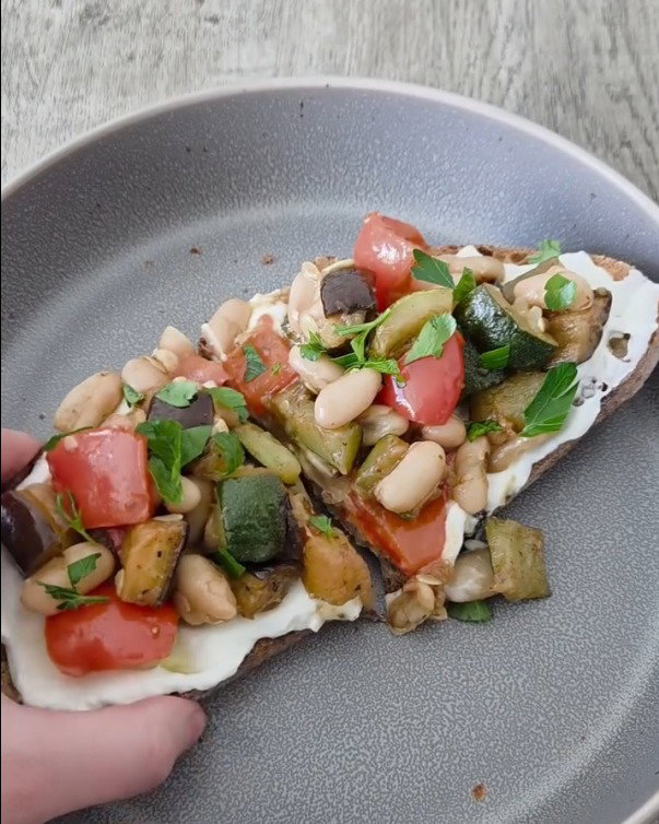 Mediterranean Roast Veg with Cannelloni Beans and Labneh recipe