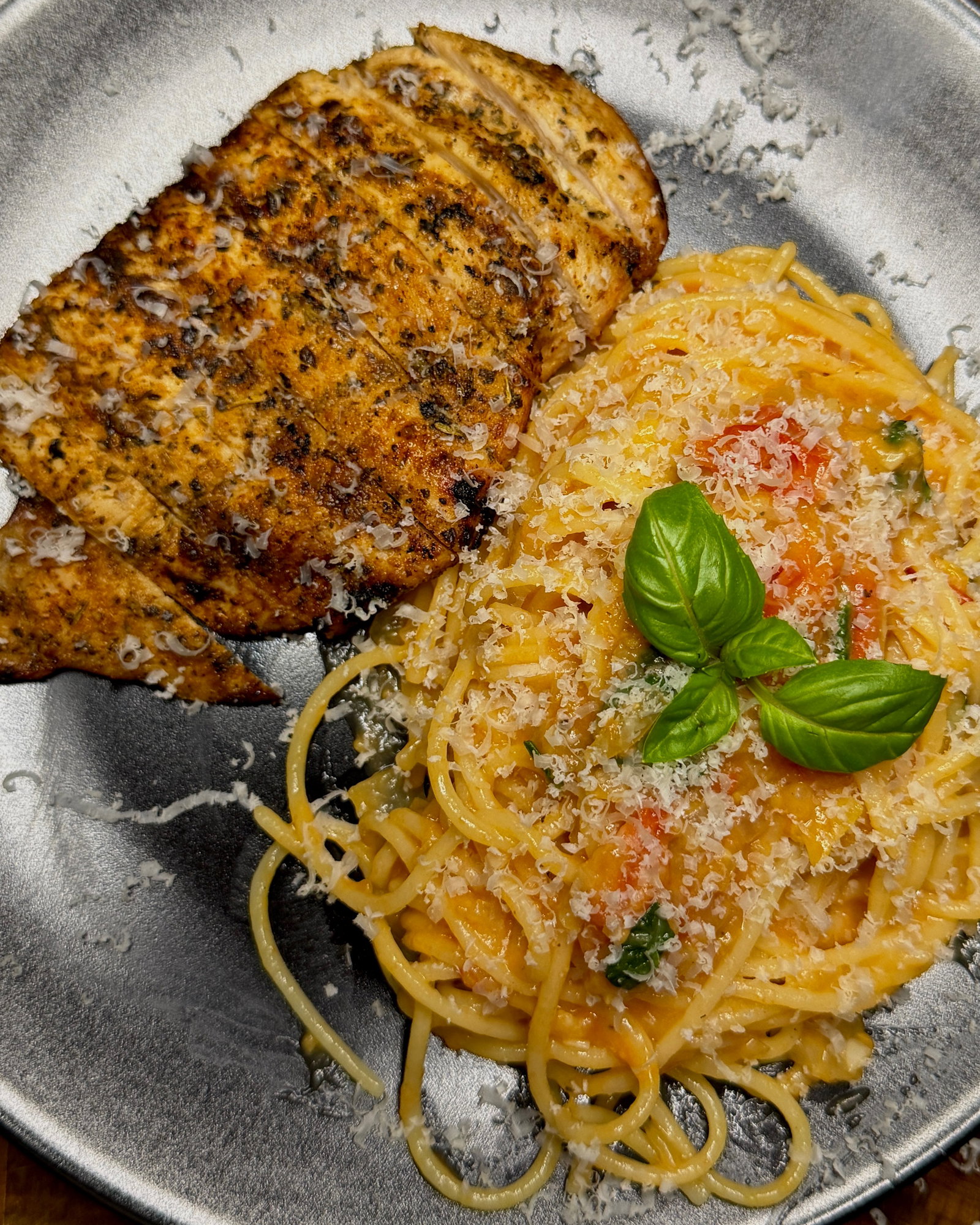 Cherry Tomato Pasta with Grilled Chicken recipe