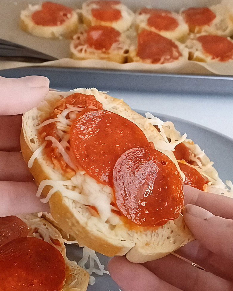 Pepperoni Pizza Bites recipe