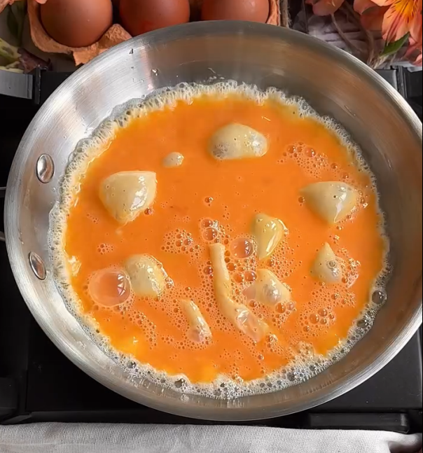 Step 1.1: Heat a pan and grease it with oil
