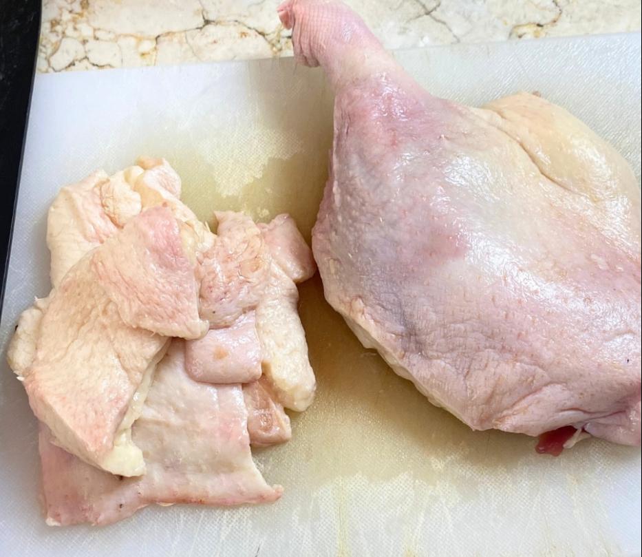 Step 1.1: Remove excess fat from the duck legs