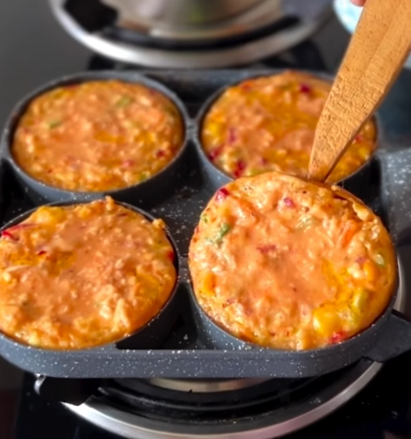 Step 1.1: धीमी आंच पर दोनों तरफ से सुनहरा और कुरकुरा होने तक पकाएं।