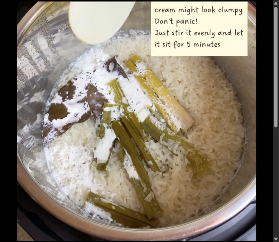 Step 1.1: When the sticky rice is cooked, stir it evenly and let it sit for 5 minutes