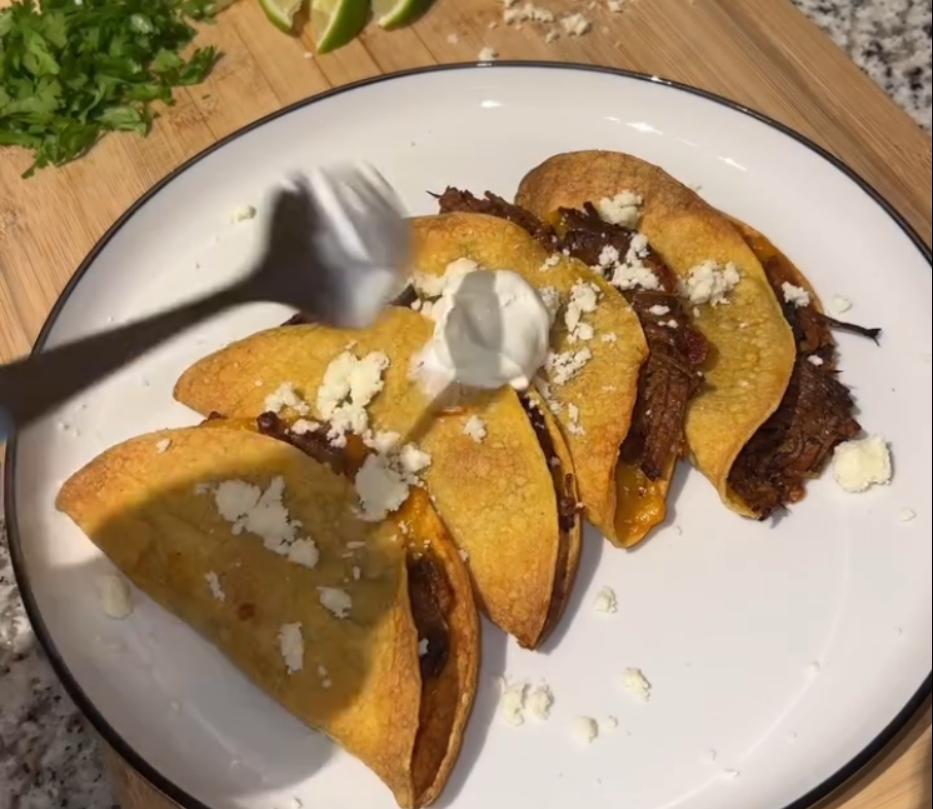 Step 4.1: Fill each tortilla with shredded beef and your choice of taco toppings