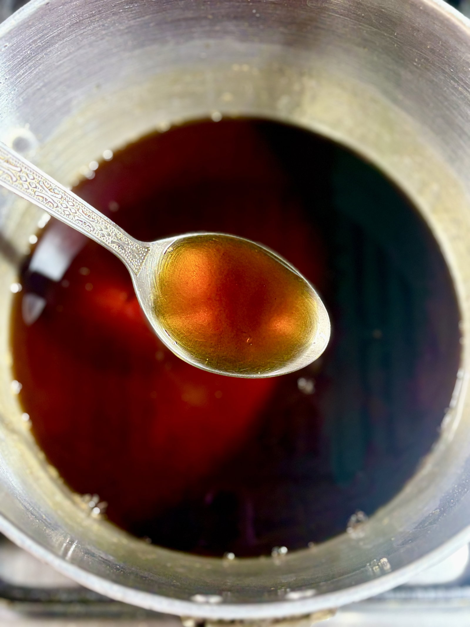 Step 1.1: Combine water and jaggery in a saucepan