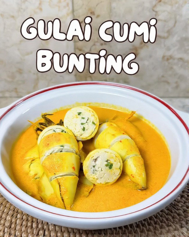 Gulai Cumi Bunting (Stuffed Squid Coconut Curry) recipe