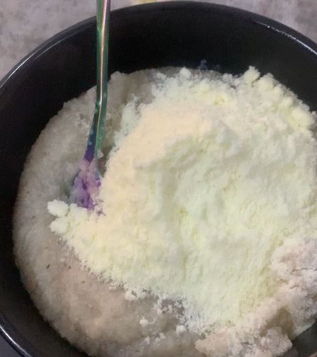 Step 1.1: Add liquid milk and sweeten with sugar or honey to taste