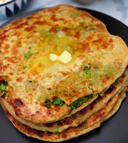 Step 5.1: Serve hot with butter, chutney, yogurt, or your favourite pickle