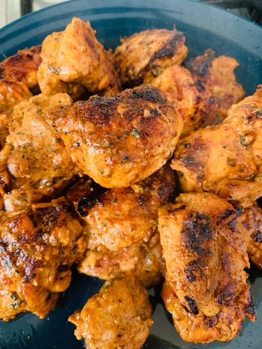 Step 3.2: Cook for 5–7 minutes on each side until the chicken pieces are nicely charred and cooked through